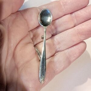 SILVER SPOON Vintage Brooch 925 Sterling Miniature Pin Retro Art